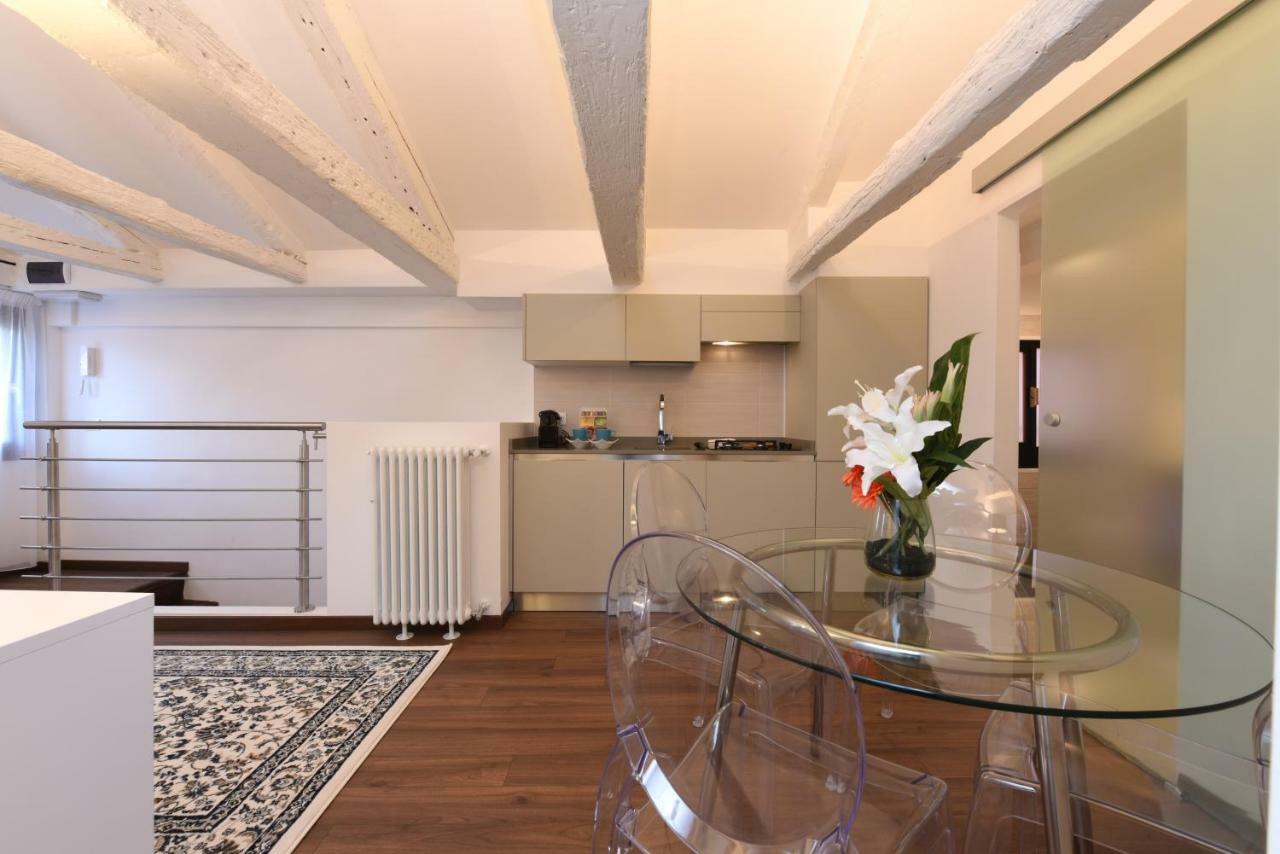 Sweet Apartment Frari Венеция Экстерьер фото